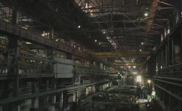 Производственная травма: в Павлодаре с высоты упала машинистка крана