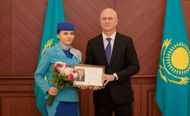 Участникам эвакуации казахстанцев из стран Ближнего Востока вручены государственные награды