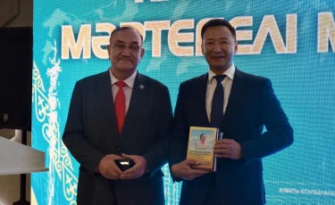 Ұлттық кітап күні: Алматыда кітапханашыларға құрмет көрсетілді