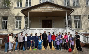Чистота города – общая ответственность: представители сферы культуры Алматы активно приняли участие в субботнике