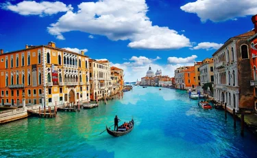 Неожиданный метод: Венецию предложили разобрать и перенести в другое место
