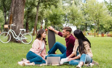 Пикник на еще холодной земле: как не простудиться в горах