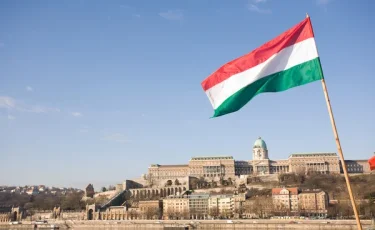 Парламентские выборы начались в Венгрии