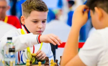 Алматыда мектеп оқушыларына арналған халықаралық шахмат турнирі басталды