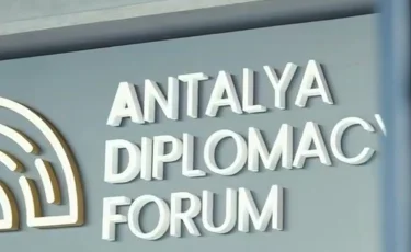 Анталия форумы: Тоқаев панельдік сессияға қатысу үшін NEST конгресс орталығына барды