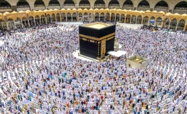 Священный путь обернулся мошенничеством: аферист завладел деньгами паломников