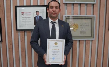 Учитель из Казахстана стал лучшим педагогом СНГ