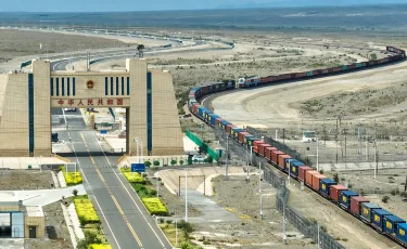 Через Алашанькоу прошли 53 тысячи поездов: 15 лет маршруту Китай–Европа