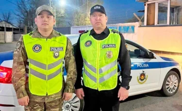 Оперативная помощь: военнослужащие освободили ребенка из заблокированного автомобиля