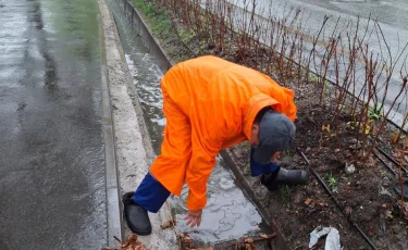Алматыда толассыз жауын-шашынға байланысты қызмет тәулік бойы жұмыс істеп жатыр