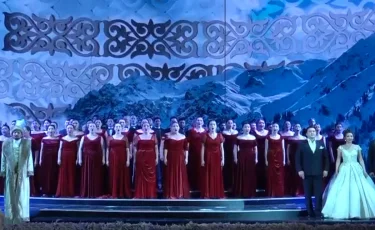 Алматы - Шанхай: бизнес форум мерекелік концертке ұласты