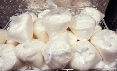 Алматыда қанттың бір келісі 445,5 теңгеге дейінгі бағамен сатылып жатыр