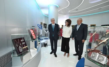 Президент Креативті индустрияны дамыту қорының кеңсесін аралап көрді