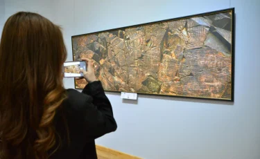 Бабалар мұрасы жаңа форматта: Алматыда бірегей көрме өтті