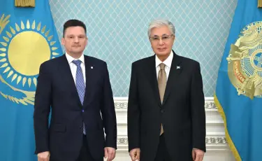 Президент встретился с председателем правления Евразийского банка развития