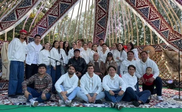 Театру «Жаңа ғасыр» присвоено имя Асанали Ашимова и объявлен конкурс «Лучший логотип»