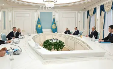 Глава государства провел встречу с Председателем Парламентской ассамблеи ОБСЕ