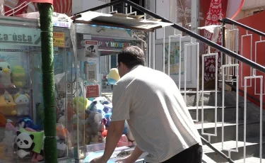 Депутаты бьют тревогу: "хватайки" приучают детей к азарту