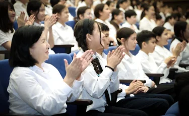 Мен таңдаған жол: еліміздің барлық мектептерінде республикалық ашық сабақ өтті