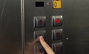 Дорогой подъем: почему жители Павлодара жалуются на счета за лифты