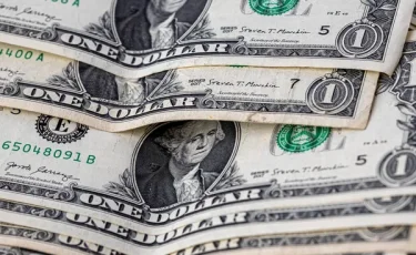 Сдувается на глазах: что происходит с долларом в Казахстане