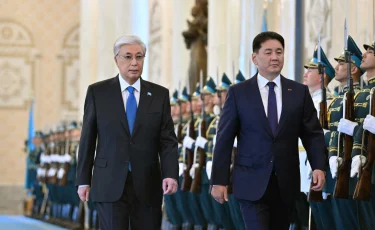 В Акорде состоялась торжественная церемония встречи Президента Монголии