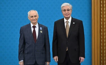 В преддверии профессионального праздника Президент наградил ученых