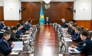 Олжас Бектенов провел заседание МВК по профилактике правонарушений