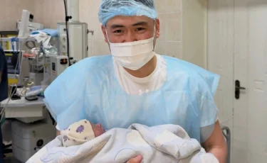 "Сүйінші, ағайын!": Төреғали Төреәлінің жетінші баласы дүниеге келді