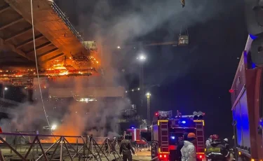 Становится традицией: в Павлодаре снова загорелся строящийся мост через Иртыш