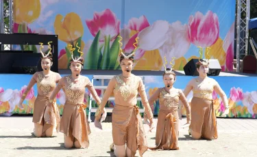 «Көктем көркі - қызғалдақ»: во Дворце школьников Алматы прошел городской фестиваль тюльпанов
