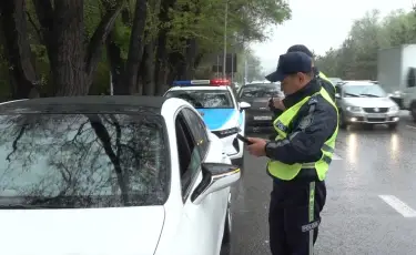 Чтобы водители не нарушали правила: в Алматы на дорогах появились скрытые патрули