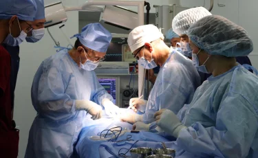 Как международный опыт меняет детскую нейрохирургию в Казахстане