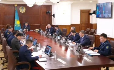 Адамдардың мінез-құлқы ескеріледі: Қазақстанда тұрақты тұру шарттары қатаңдатылады