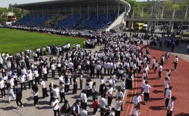 Алматыда  5 мыңнан аса оқушы жиналып, бір мезетте жаттығу жасады