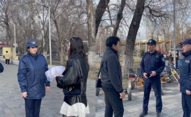 В Казахстане ввели запрет на одежду, затрудняющую идентификацию личности