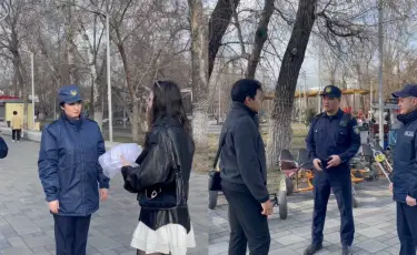 В Казахстане ввели запрет на одежду, затрудняющую идентификацию личности