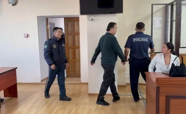 Миллионы через забор: в Костанае блогера осудили за вымогательство