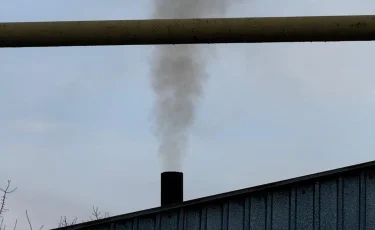 Көмірді пайдалану мен құрылыс қалдықтарын реттеу: Алматыда ауа сапасын жақсарту бойынша жаңа шаралар талқыланды