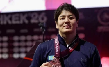 Казахстанская спортсменка завоевала бронзовую медаль чемпионата Азии по борьбе