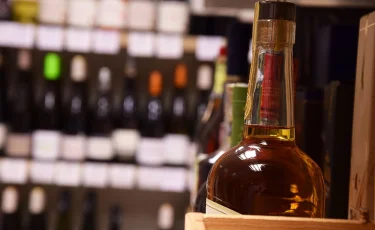 Под мухой не купить: в Таиланде закрепили правила запрета на продажу алкоголя