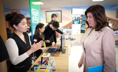 Мұғалімдердің пәндік білімін бағалау тесті тоқтатылды