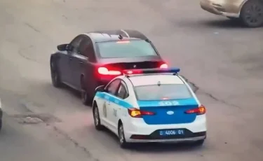 Разгонялся до 216 км/ч: в Астане задержали опасного водителя