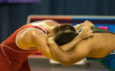 Казахстанец завоевал бронзу чемпионата Азии по греко-римской борьбе