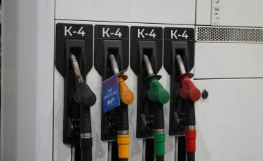 Мораторий снят: в Казахстане началось свободное формирование цен на бензин и услуги ЖКХ