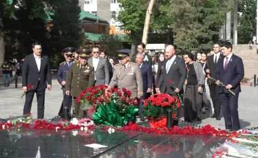 Память, долг и будущее: в Алматы прошла военно-патриотическая акция