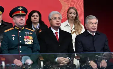 Глава государства Касым-Жомарт Токаев посетил военный парад в Москве