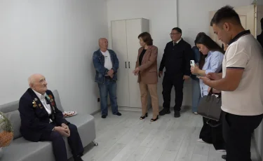 Алматыда өрттен зардап шеккен Ұлы Отан соғысы ардагерінің  пәтері қалпына келтірілді