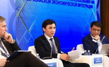 Казахстан предложил создать сеть индустриальных ИИ-лабораторий для стран ЕАЭС