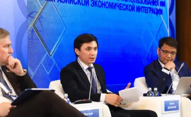 Қазақстан ЕАЭО елдері үшін индустриялық ЖИ-зертханалар желісін құруды ұсынды